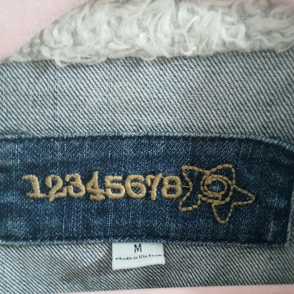 12345678 Fur Trim Cropped Jean Jacket Size Medium - Picture 2 of 8